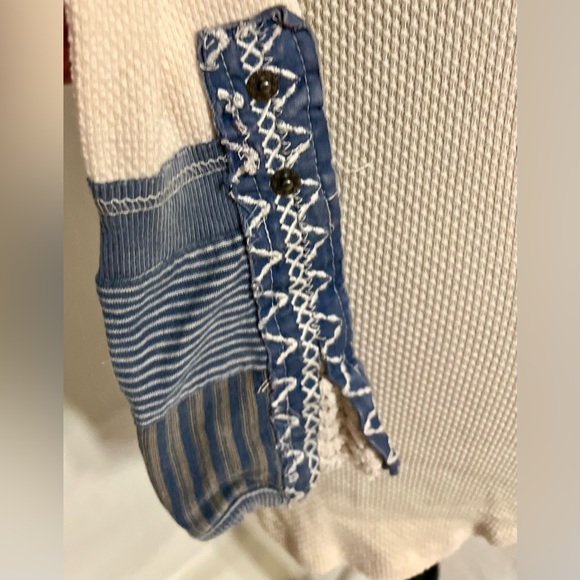 Free People Waffle shirt size S with cute denim cuffs to give it a lil xtra☀️❤️ - Picture 3 of 6